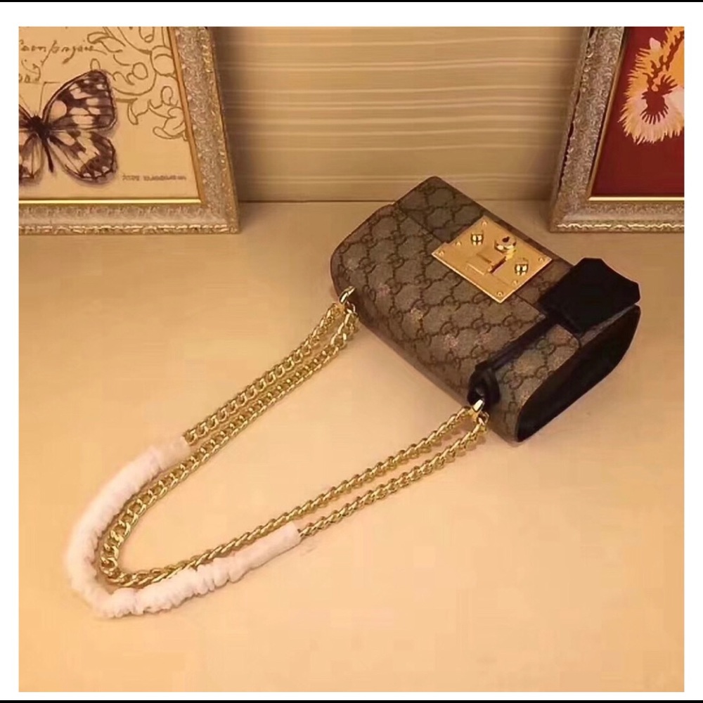 Handbag - Picture 2 of 5